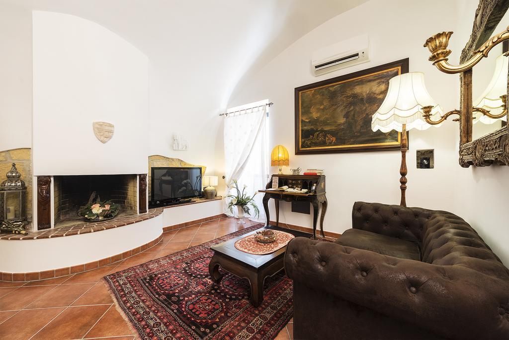 Palazzo Castelleschi Villa Tarquinia Eksteriør bilde
